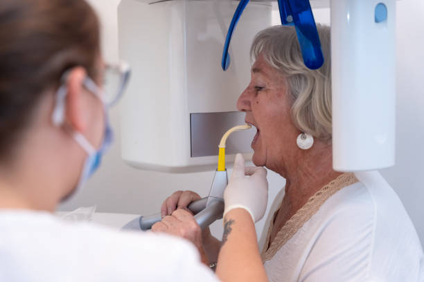 Best Emergency Dental Services for Seniors in Frankenmuth, MI
